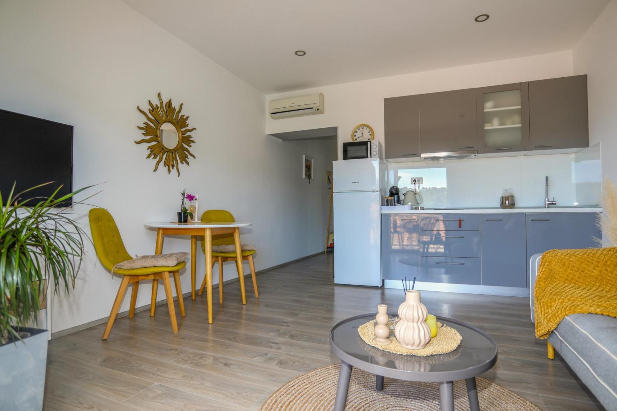 Juric 32 - Boutique Apartments Hvar Town Eksteriør billede