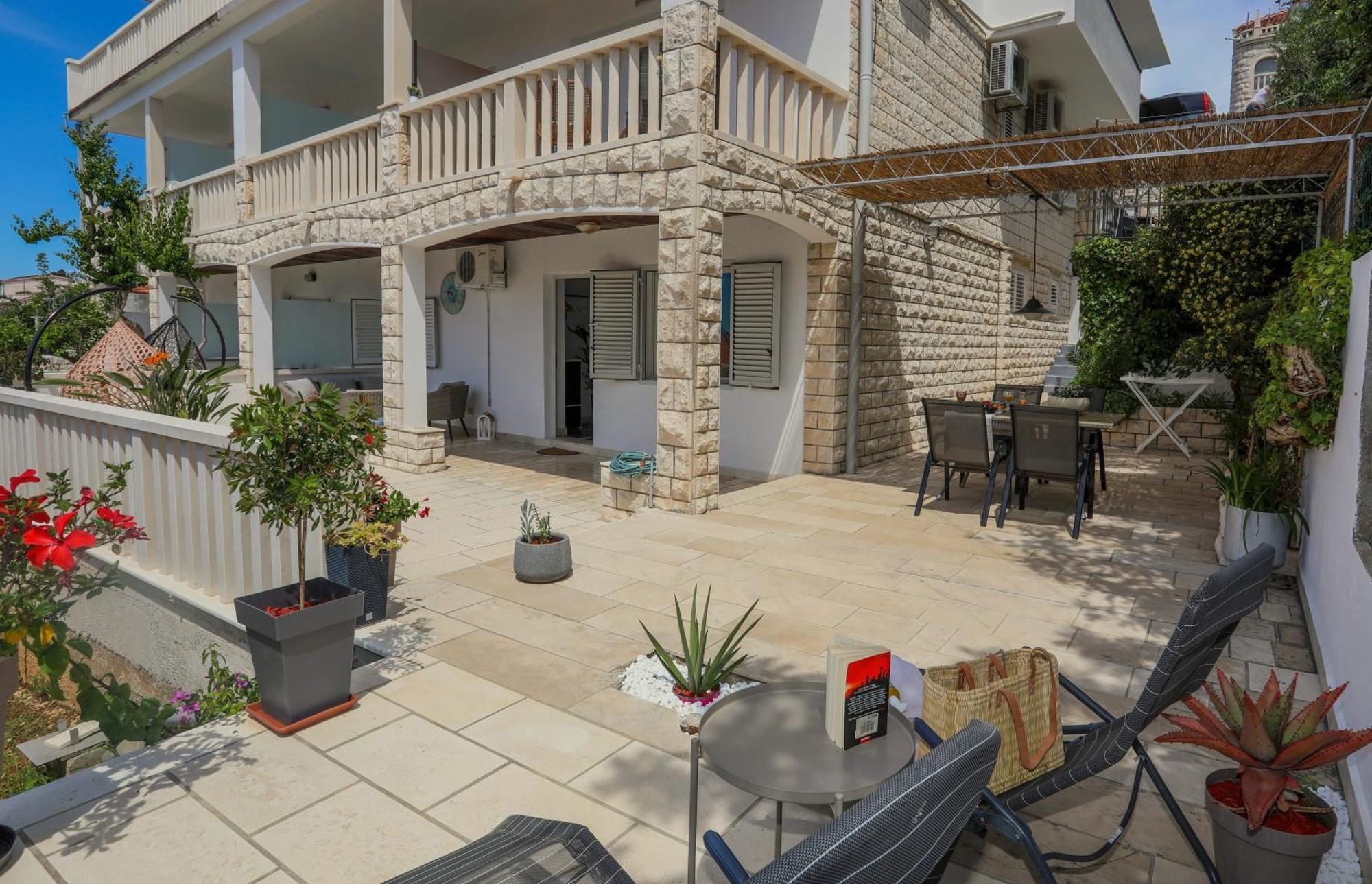 Juric 32 - Boutique Apartments Hvar Town Eksteriør billede